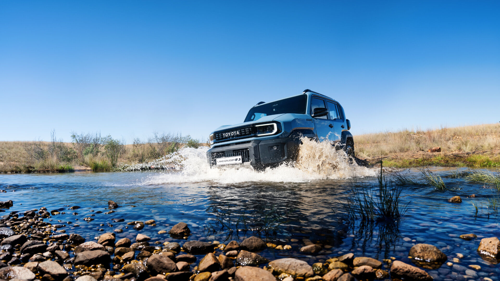 Toyota Land Cruiser FJ 2.7 4x4 VX 6AT Price in South Africa 2026 ...