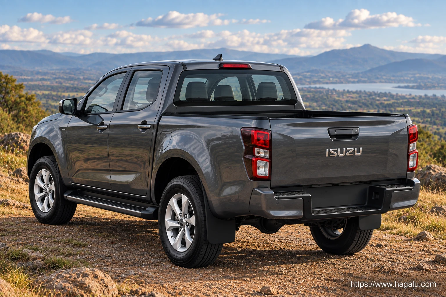 Isuzu D-Max 3.0L 4JJ3 Double Cab exterior view 2 for South African vehicle comparison