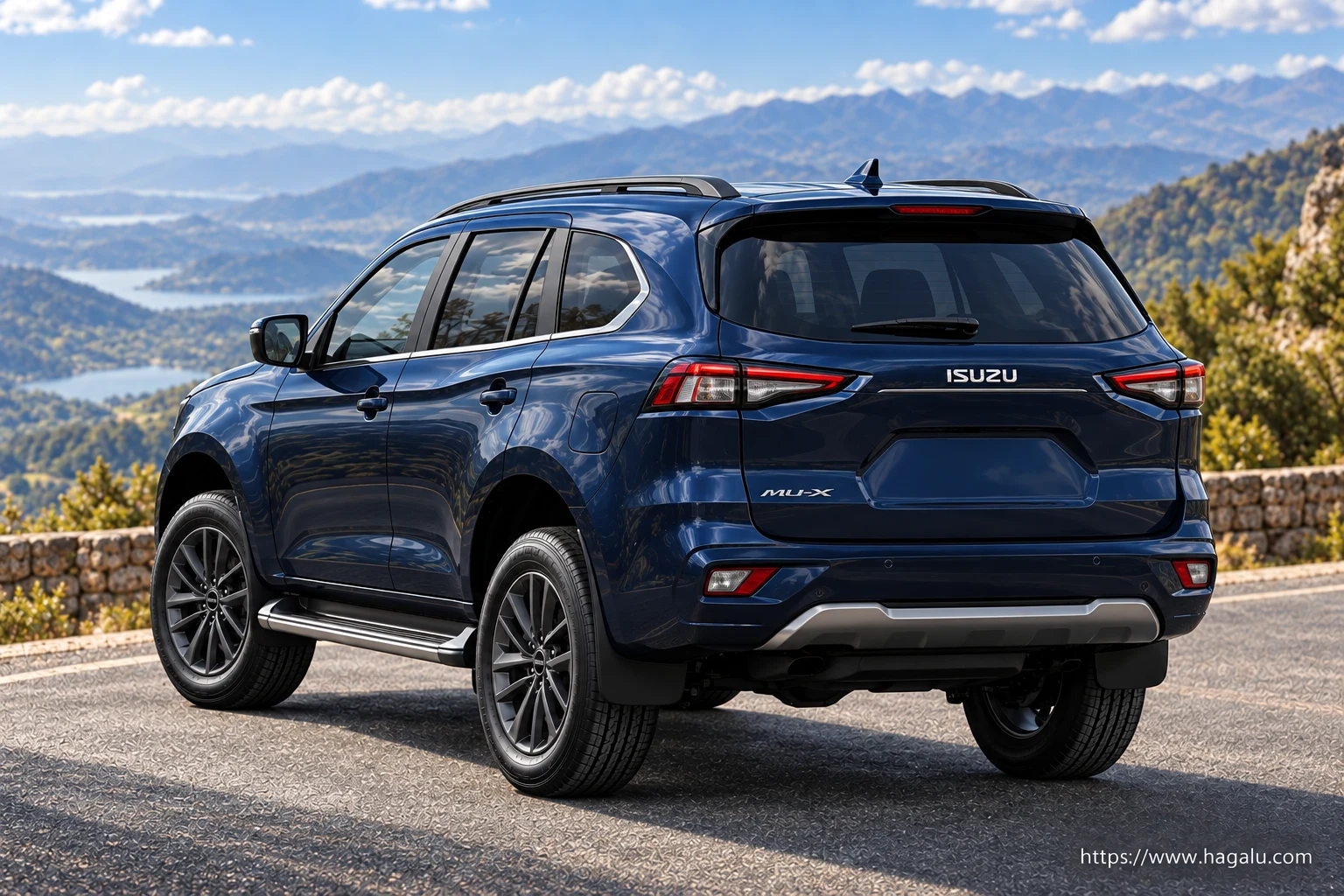 Isuzu mu-X 3.0L Expanded Derivatives exterior view 2 for South African vehicle comparison