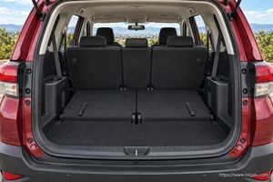 Toyota Rush interior view 5 for South African vehicle comparison