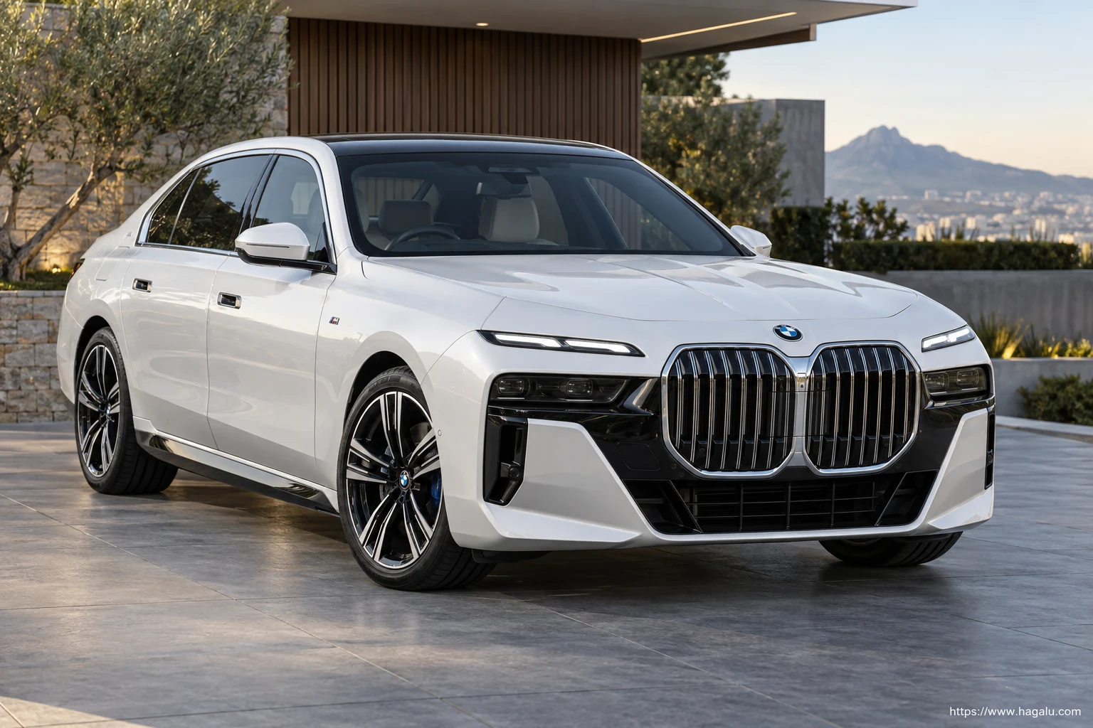 BMW 7 Series exterior view 1 for South African vehicle comparison