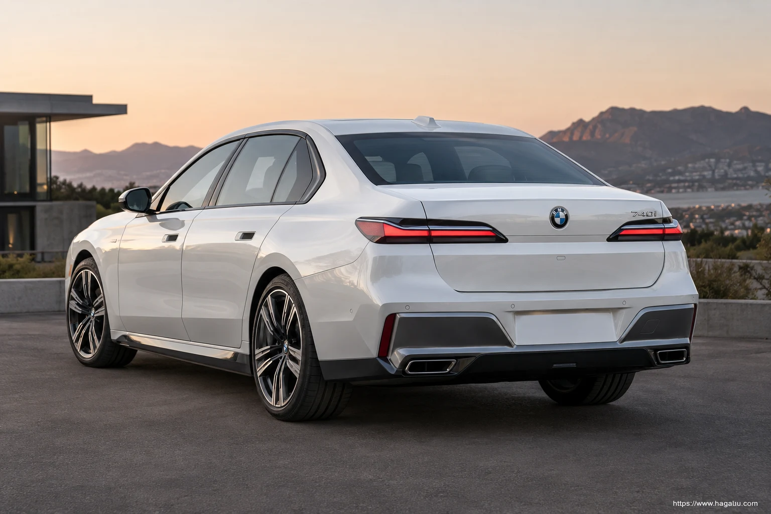BMW 7 Series exterior view 2 for South African vehicle comparison