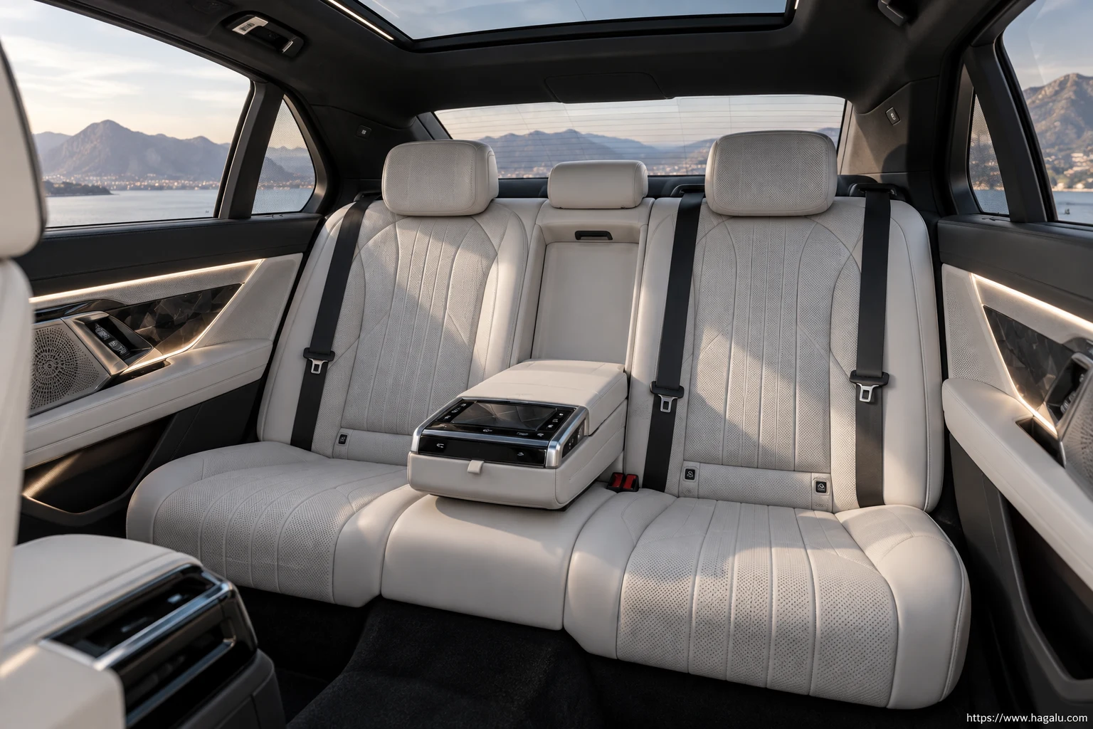 BMW i7 interior view 4 for South African vehicle comparison