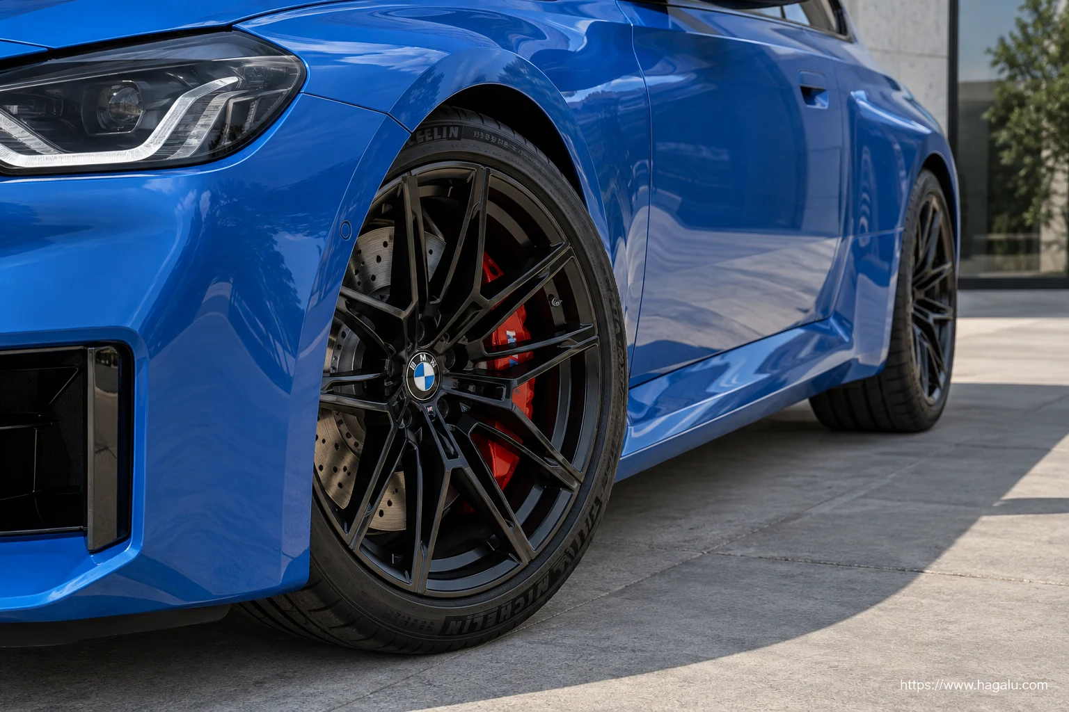 BMW M2 Coupé exterior view 4 for South African vehicle comparison