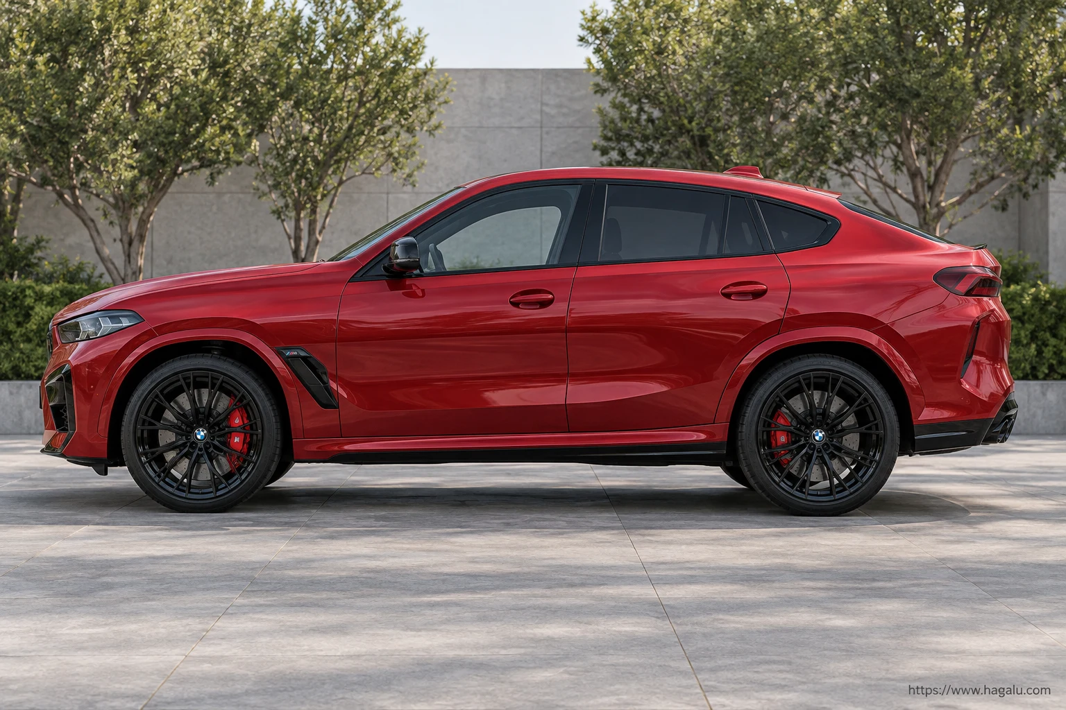 BMW X6 M exterior view 3 for South African vehicle comparison