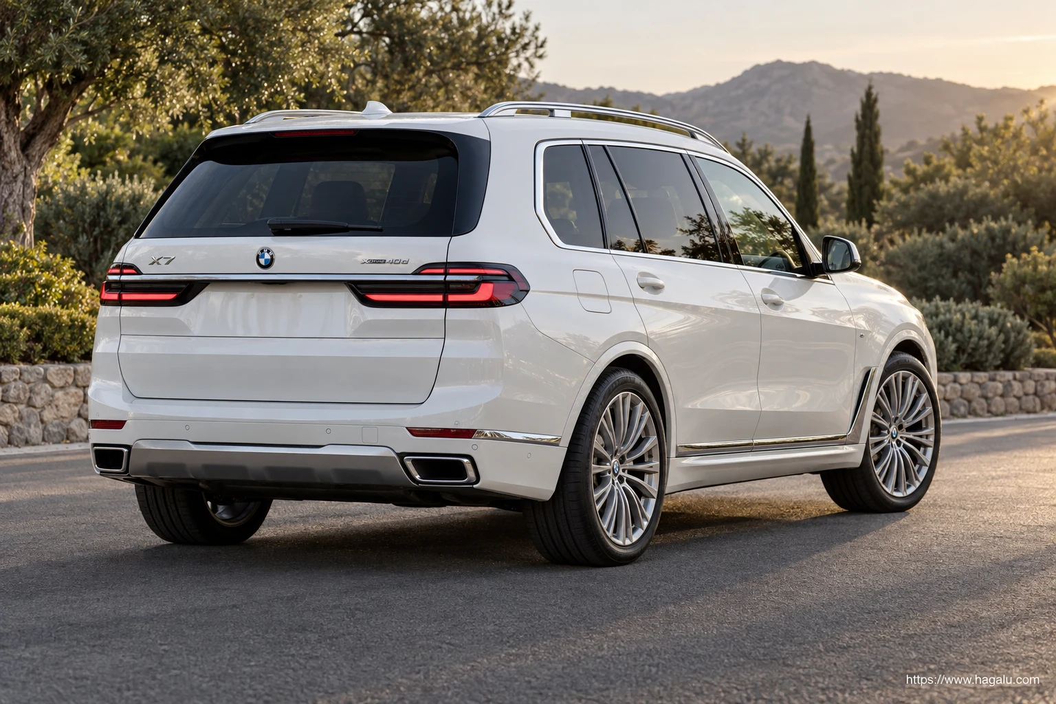 BMW X7 exterior view 2 for South African vehicle comparison