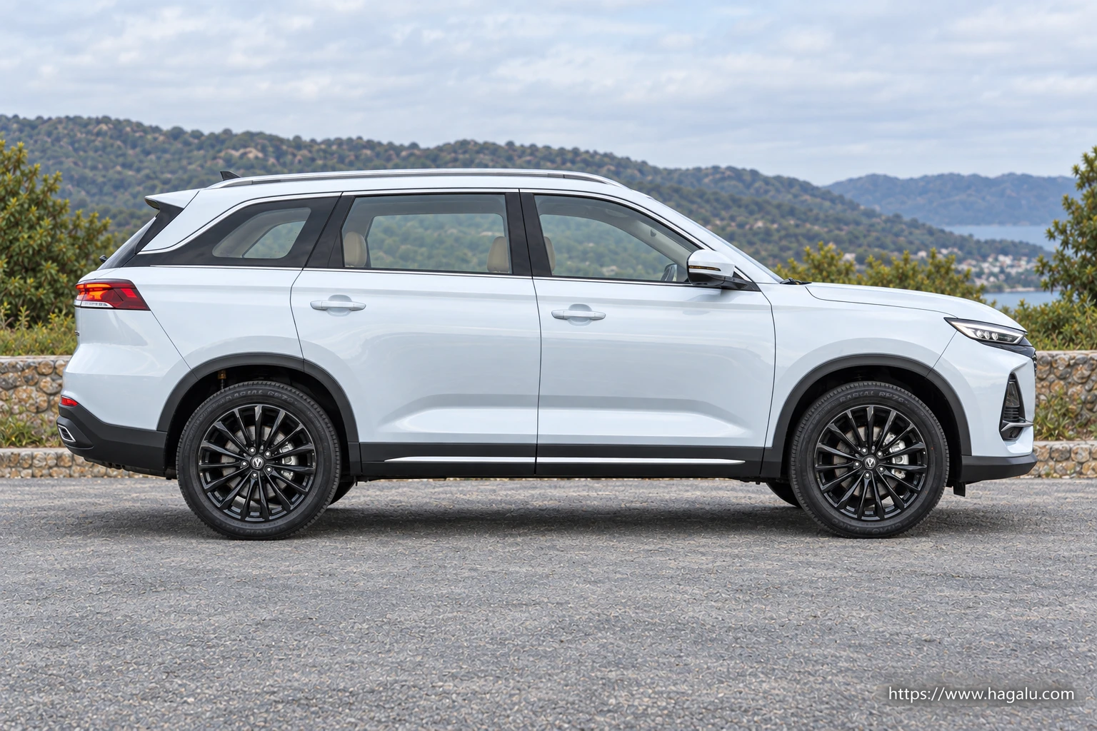 Changan CS75 Pro exterior view 3 for South African vehicle comparison