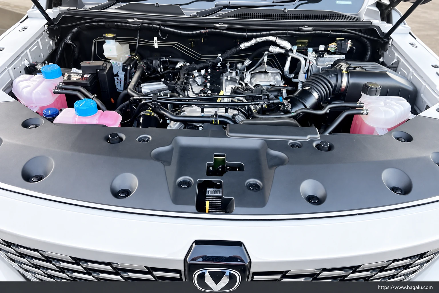Changan Hunter K50 REEV exterior view 5 for South African vehicle comparison