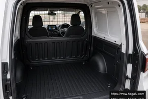 Chery Tiggo 4 Pro Panel Van interior view 4 for South African vehicle comparison