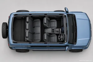 DENZA B5 top-down seating layout showing the roof design and cabin arrangement in South Africa