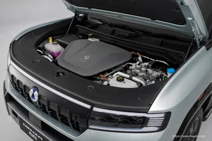 DENZA B8 open bonnet and powertrain bay showing the under-bonnet layout in South Africa