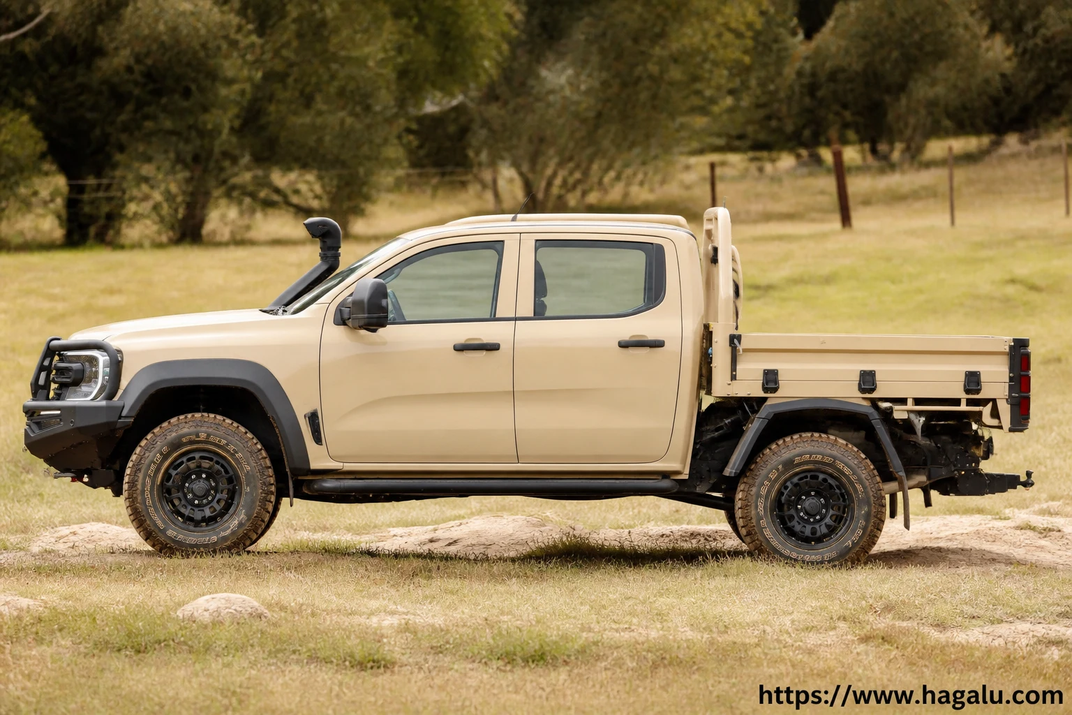 Ford Ranger Super Duty full side profile showing the roofline, doors and wheel design in South Africa