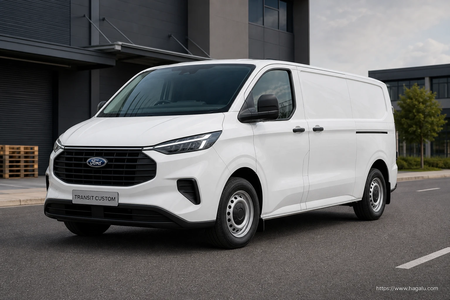 Ford Transit Custom exterior view 1 — price and specifications in South Africa