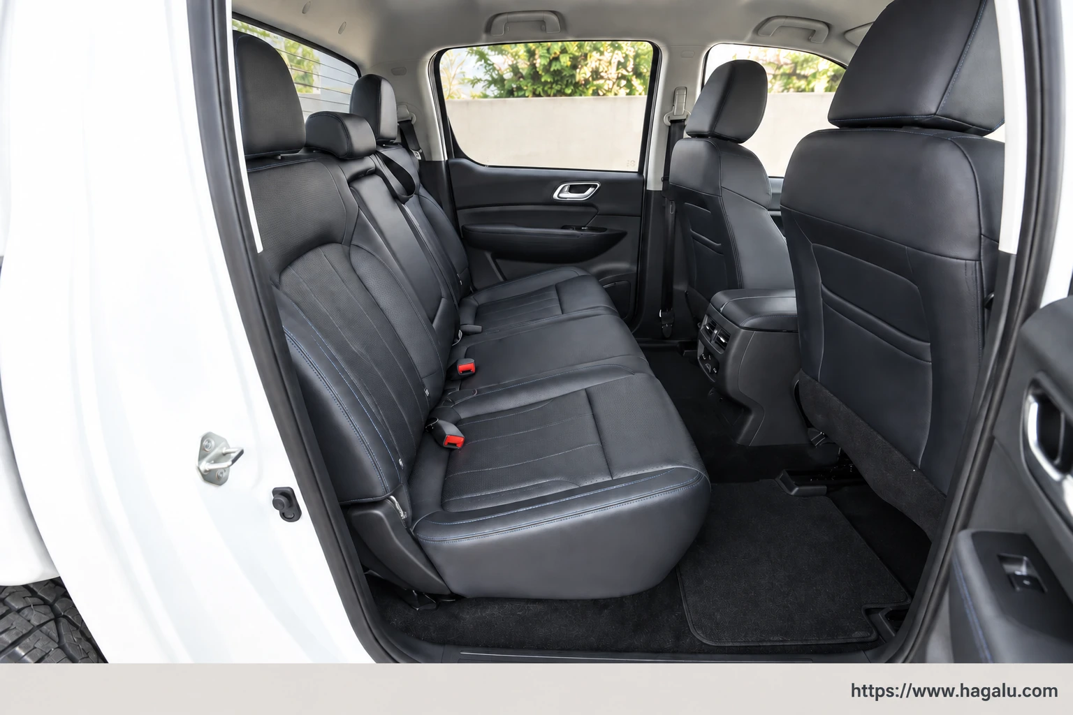 Foton Tunland G7 Double Cab interior view 4 for South African vehicle comparison