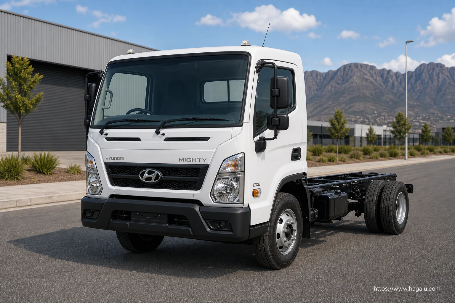 Hyundai EX-8 Chassis Cab exterior view 1 — price and specifications in South Africa