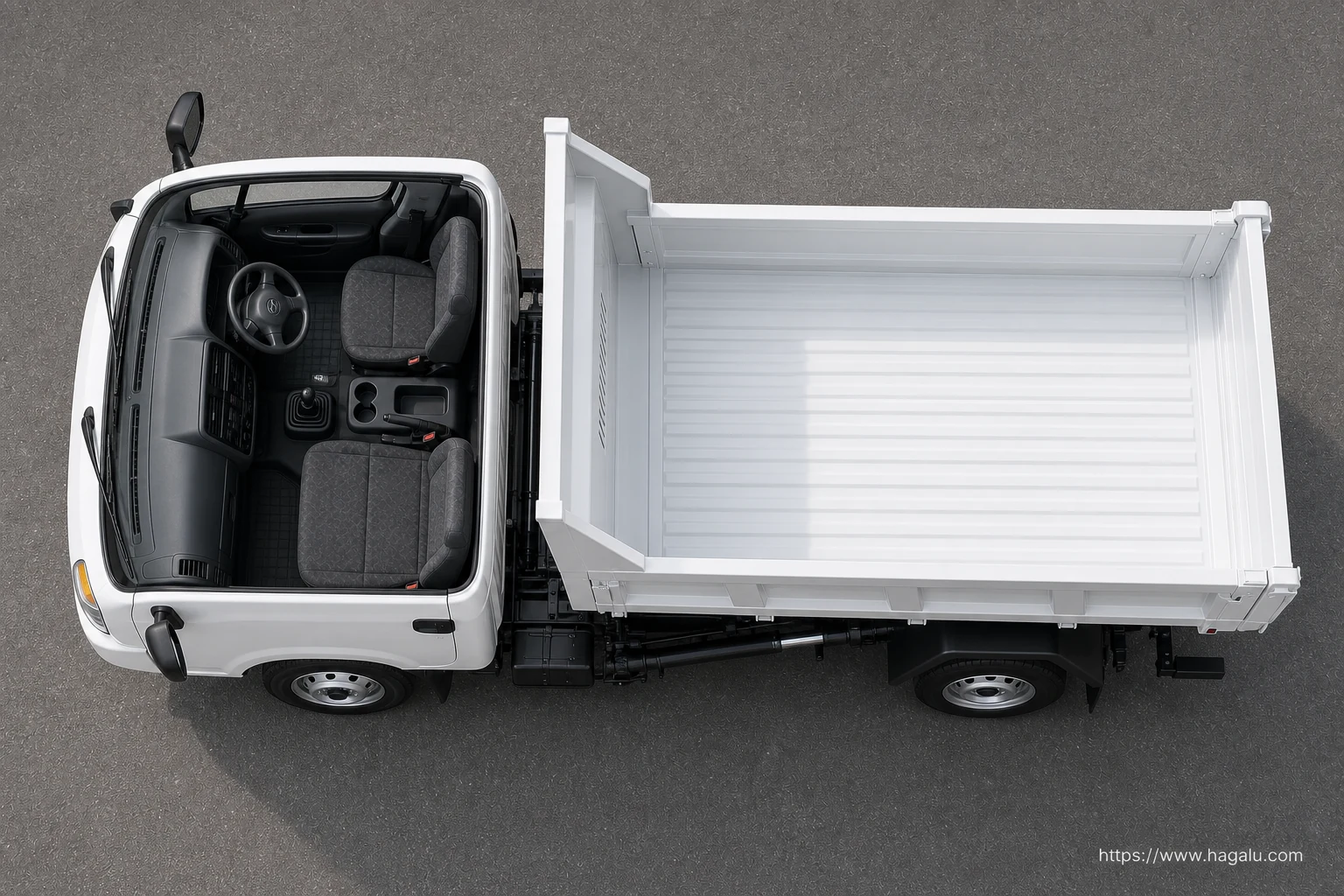 Hyundai EX-8 Tipper exterior view 4 — South Africa 2026