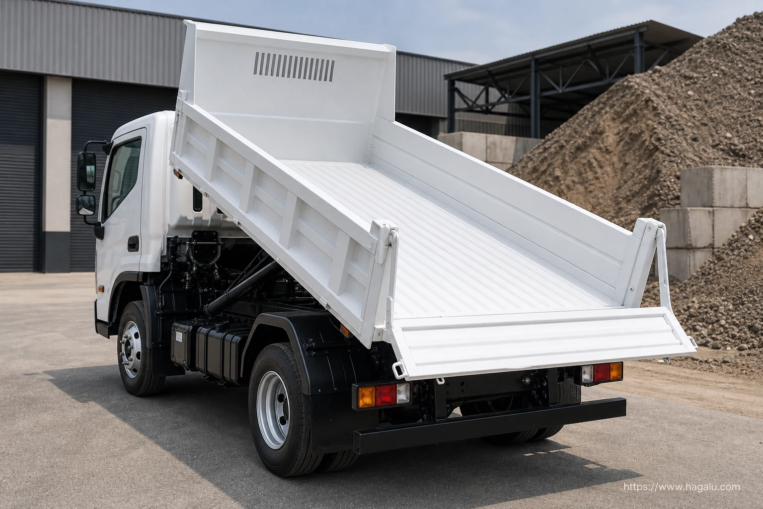 Hyundai EX-8 Tipper interior view 5 for South African vehicle comparison