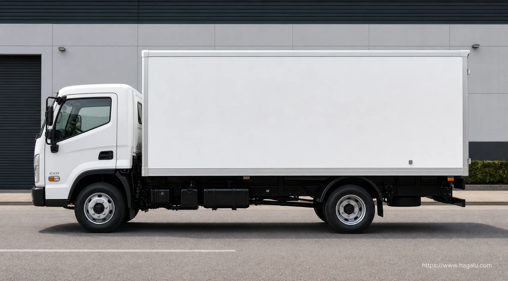 Hyundai EX-8 Van Body exterior view 3 — South Africa 2026