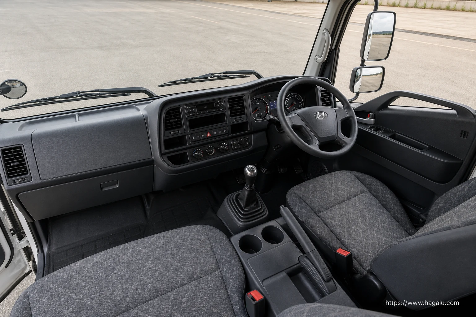 Hyundai EX-8 Van Body interior view 1 for South African vehicle comparison