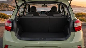 Hyundai Grand i10 interior view 5 for South African vehicle comparison