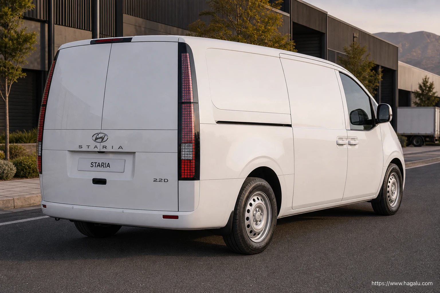 Hyundai Staria Panelvan exterior view 2 — South Africa 2026