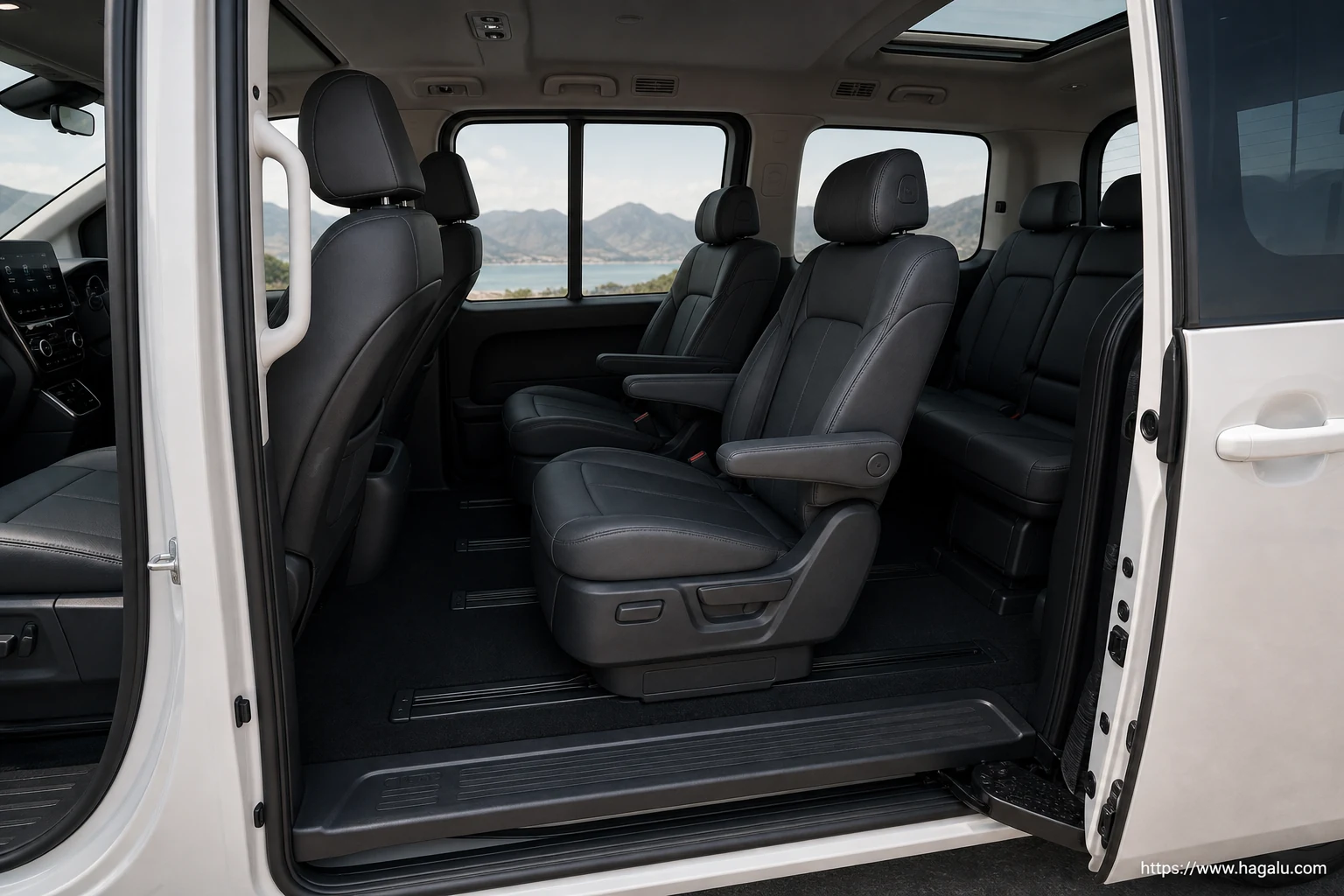 Hyundai Staria interior view 4 for South African vehicle comparison