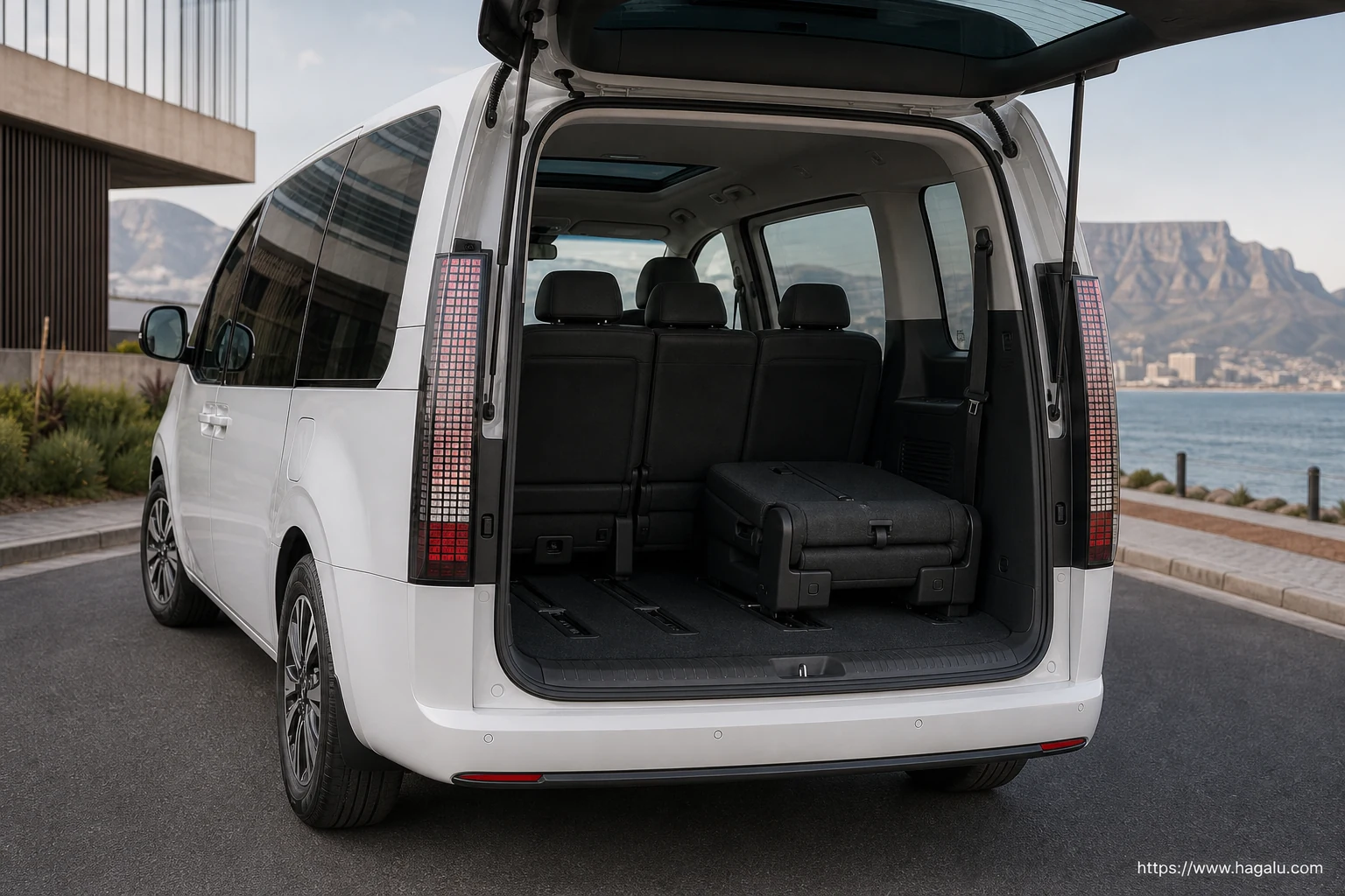 Hyundai Staria interior view 5 for South African vehicle comparison