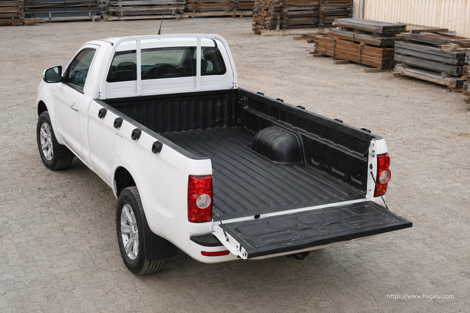 JAC T6 Single Cab interior view 5 for South African vehicle comparison