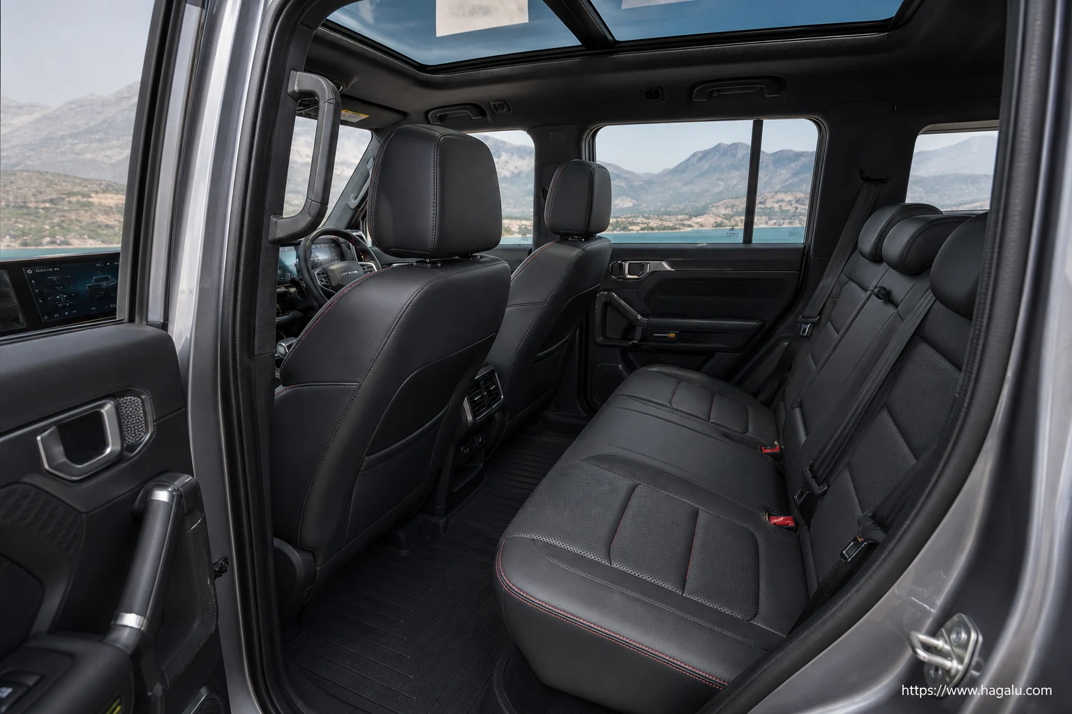 Jetour T2 i-DM interior view 4 for South African vehicle comparison