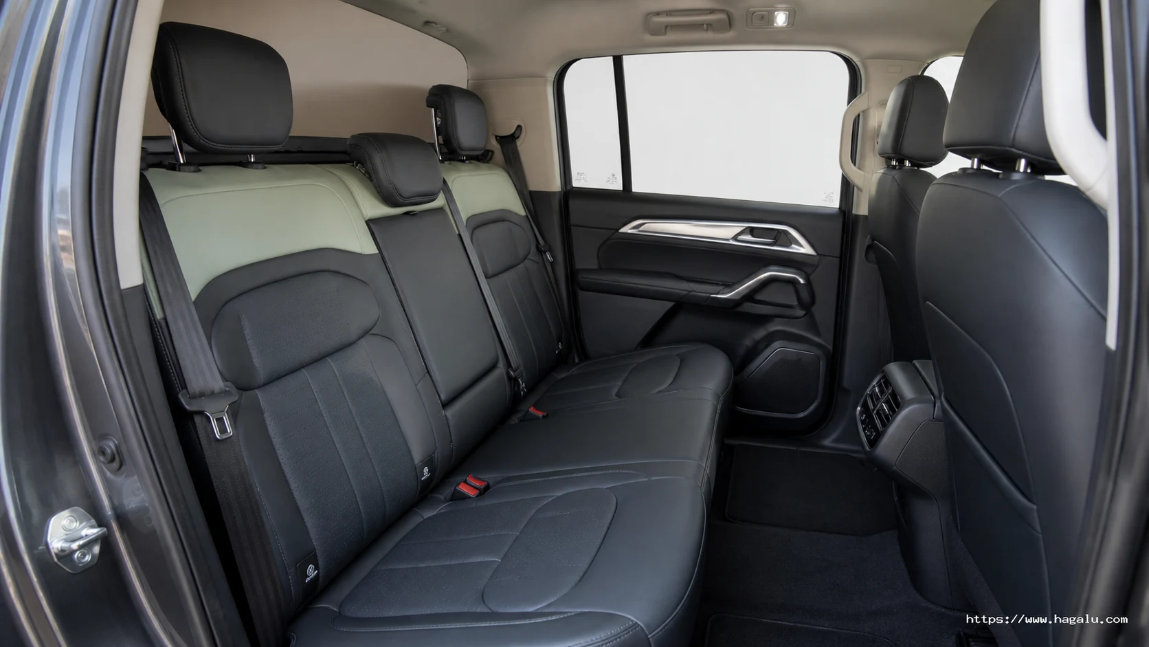 LDV Terron 9 interior view 4 for South African vehicle comparison