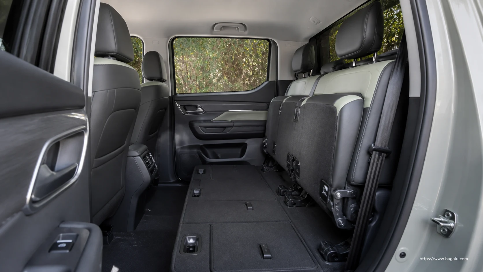LDV Terron 9 interior view 5 for South African vehicle comparison