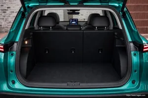 LEPAS L4 interior view 5 for South African vehicle comparison