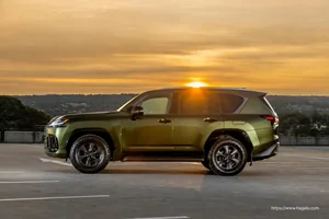Lexus LX exterior view 3 — South Africa 2026
