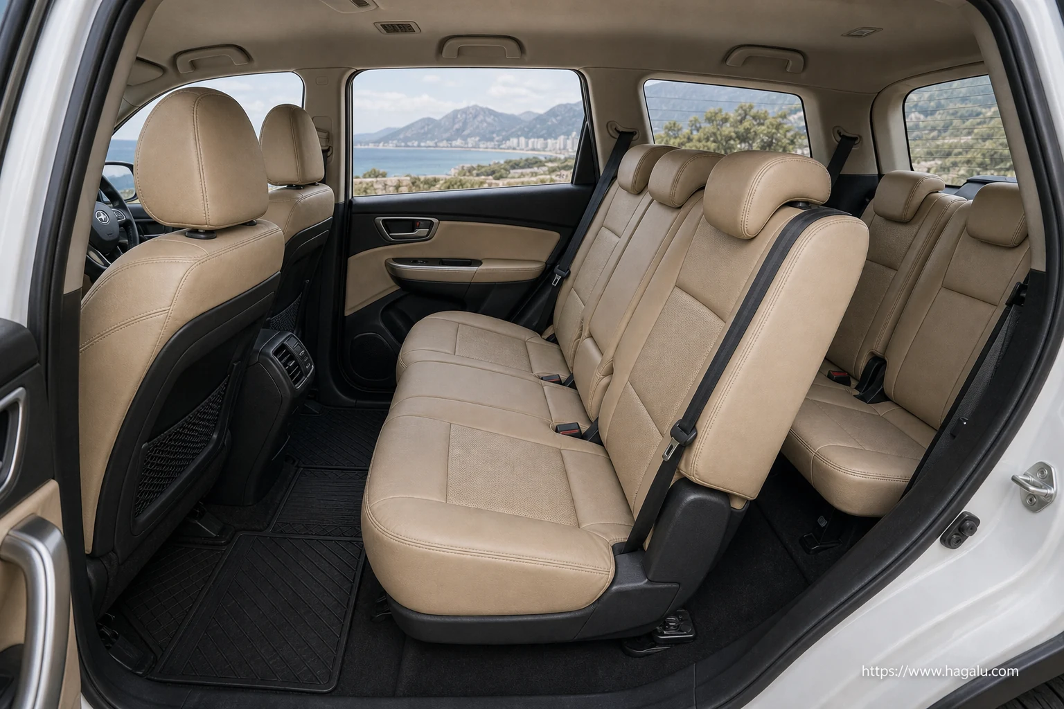 Mahindra XUV500 interior view 4 for South African vehicle comparison