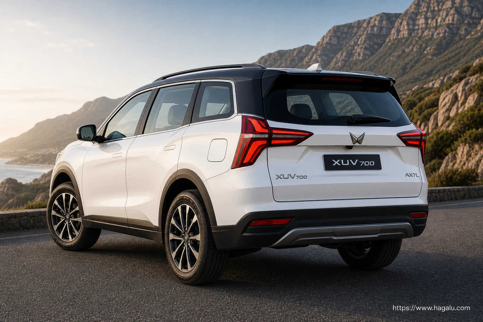 Mahindra XUV700 exterior view 2 — South Africa 2026