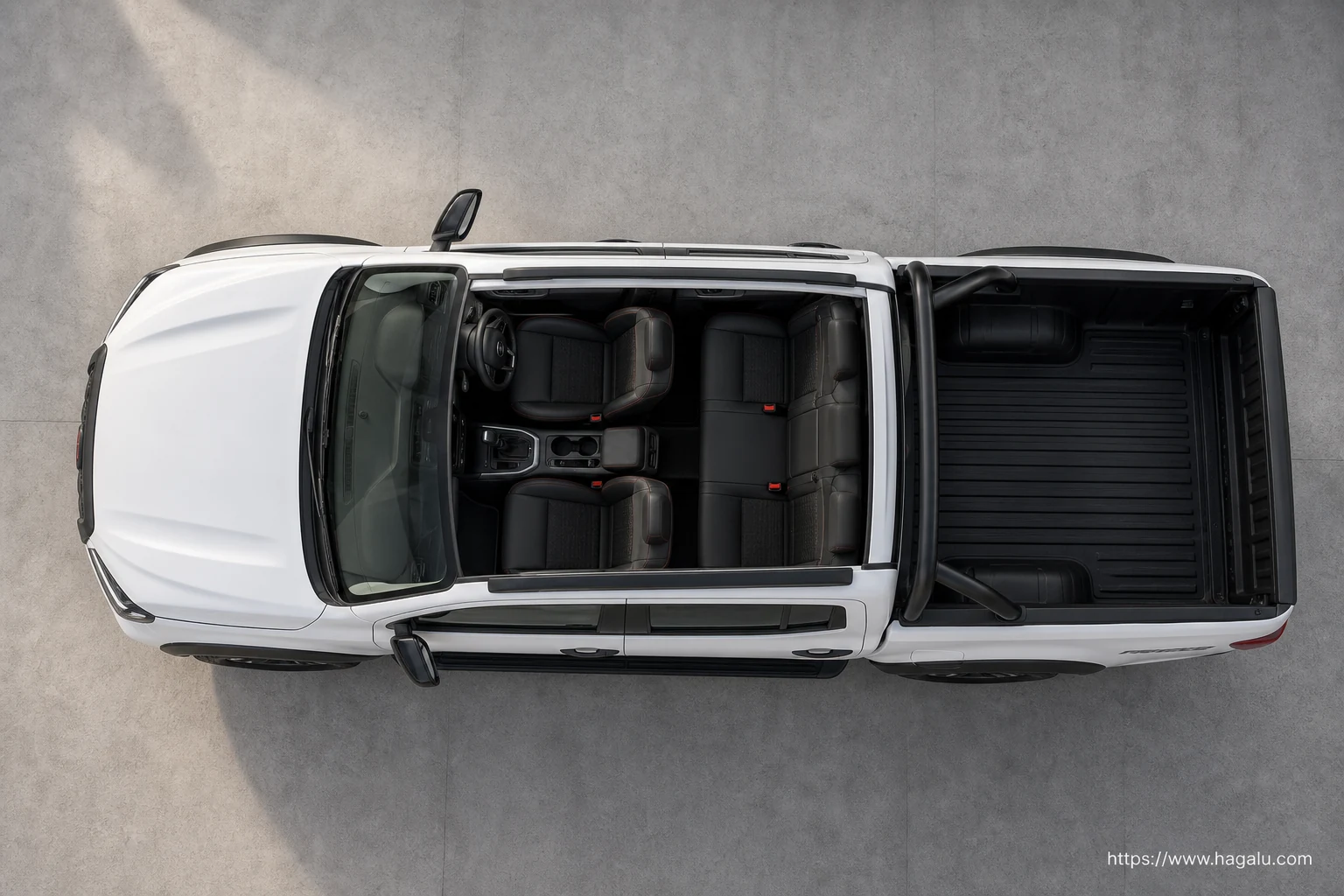Nissan Navara Double Cab exterior view 4 — South Africa 2026