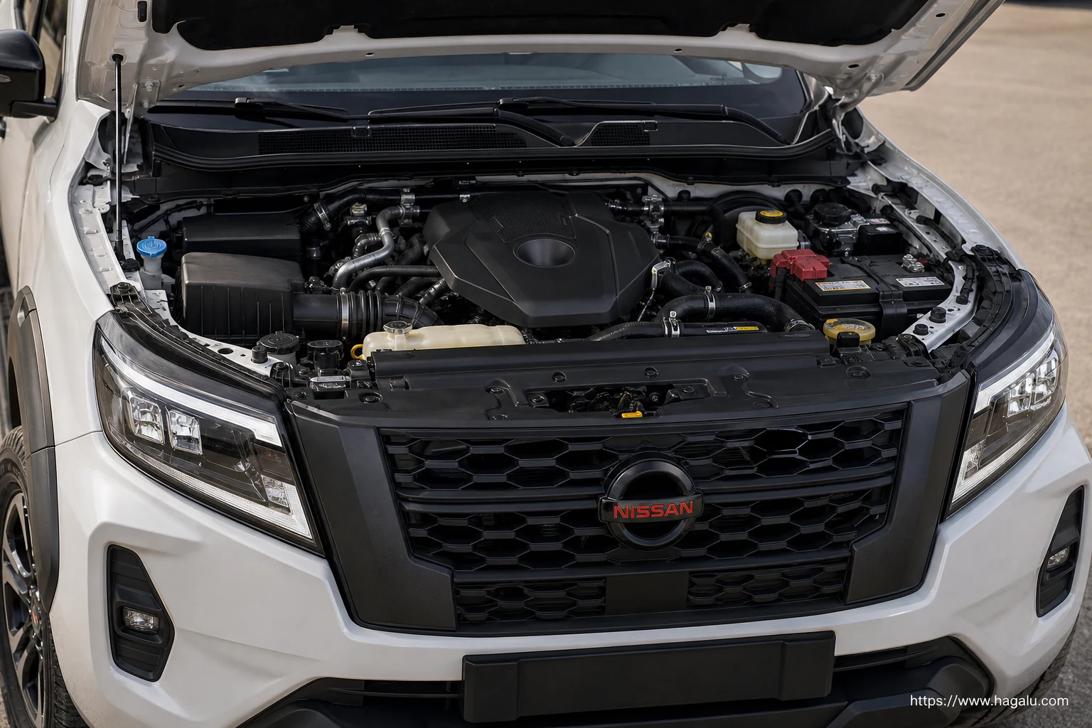 Nissan Navara Double Cab exterior view 5 — South Africa 2026