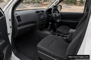 Nissan Navara Single Cab interior view 4 for South African vehicle comparison