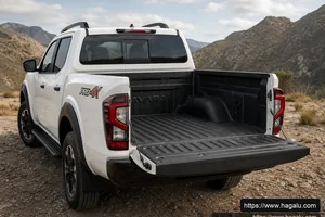 Nissan Navara interior view 5 for South African vehicle comparison