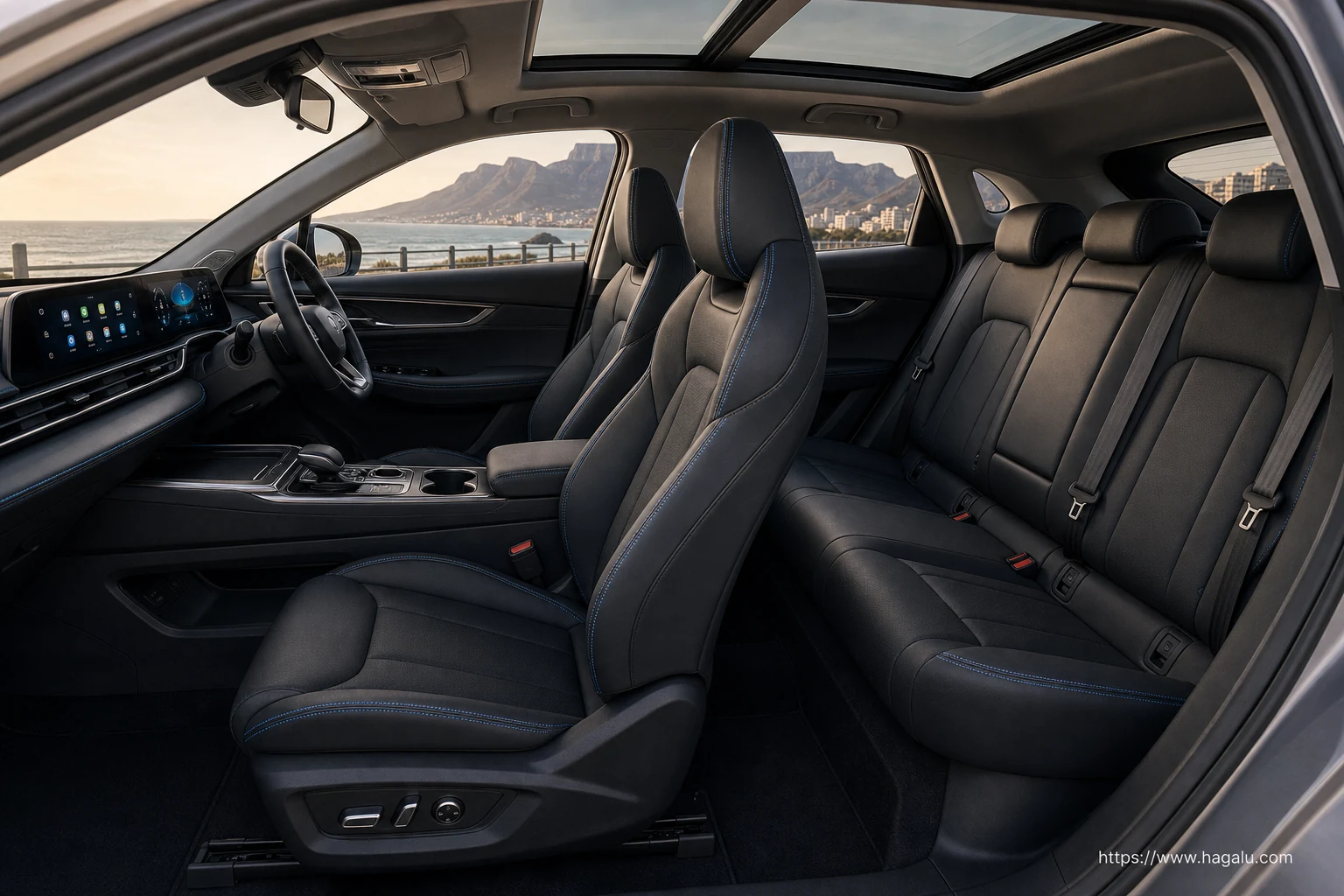 Omoda C5 SHS interior view 3 for South African vehicle comparison