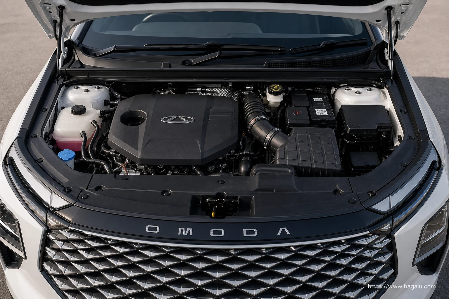 Omoda C5 exterior view 5 — South Africa 2026
