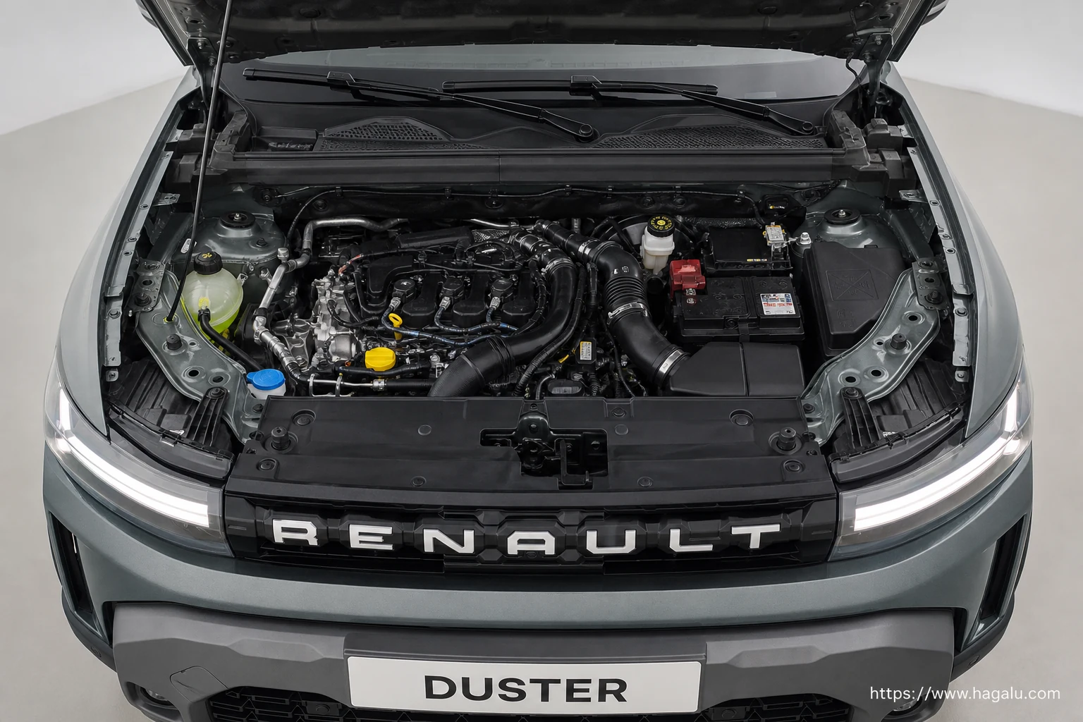 Renault Duster exterior view 5 — South Africa 2026
