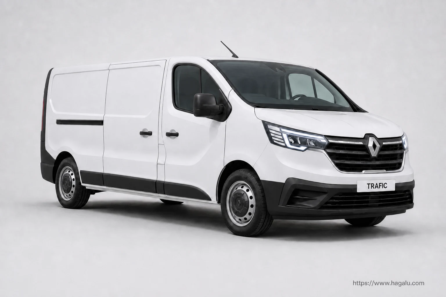 Renault Trafic Panel Van exterior view 1 — price and specifications in South Africa
