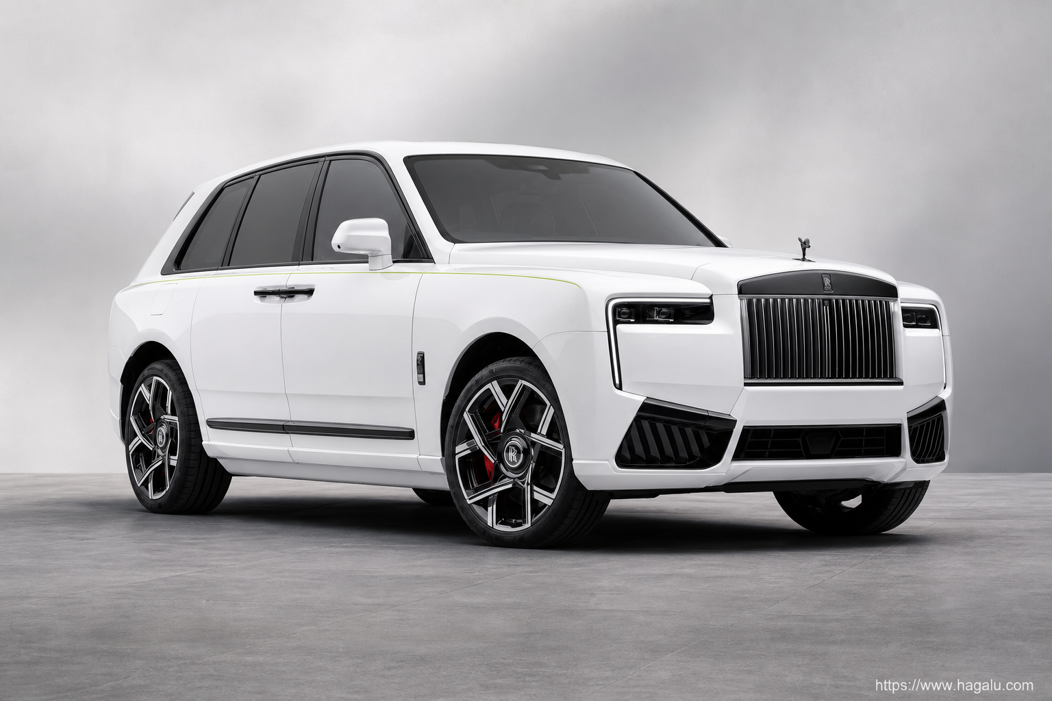 Rolls-Royce Black Badge Cullinan front three-quarter exterior showing the grille, headlights and body design in South Africa