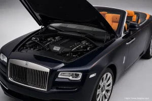 Rolls-Royce Dawn exterior view 5 for South African vehicle comparison