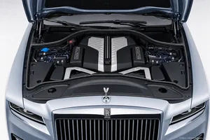 Rolls-Royce Ghost Extended exterior view 5 for South African vehicle comparison