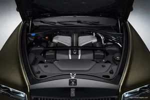 Rolls-Royce Phantom Extended exterior view 5 for South African vehicle comparison