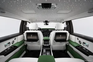 Rolls-Royce Phantom Extended interior view 4 for South African vehicle comparison