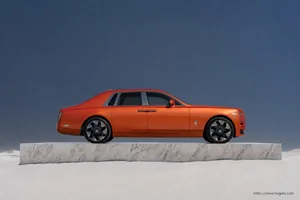 Rolls-Royce Phantom full side profile showing the roofline, doors and wheel design in South Africa