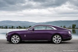 Rolls-Royce Spectre exterior view 3 for South African vehicle comparison